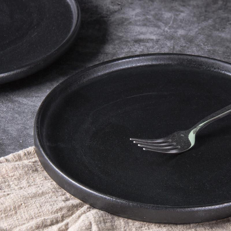 Placa de carne de cerámica esmerilado negro placa de horno redonda placa de sushi esmalte grueso placa de carne a prueba de arañazos hotel de exportación al por mayor