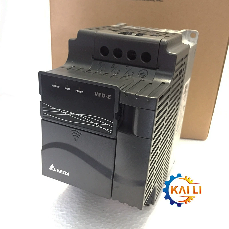Оригинальный подлинный инвертор Delta VFD110C4EA-21 0,75 кВт/230 В со встроенной маленькой точкой