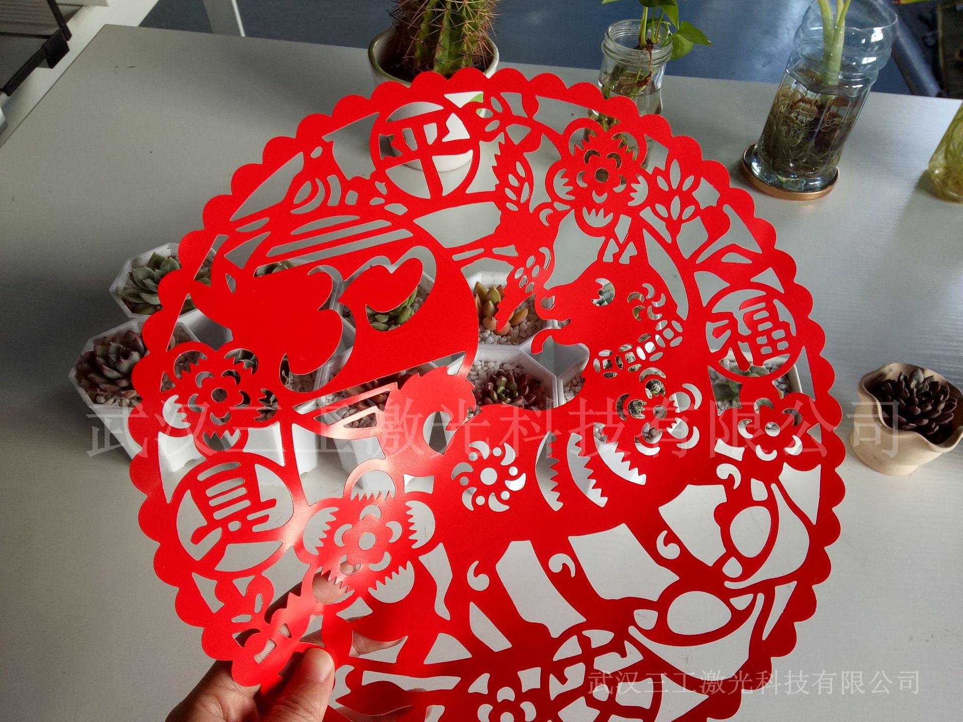 剪纸大批量生产设备 纸张激光切割机厂家直销