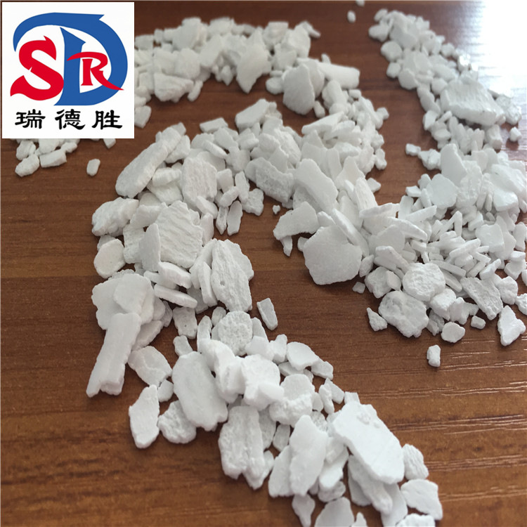 二水片状氯化钙工业级 橡胶行业乳胶凝结剂 凝固天然橡胶用氯化钙