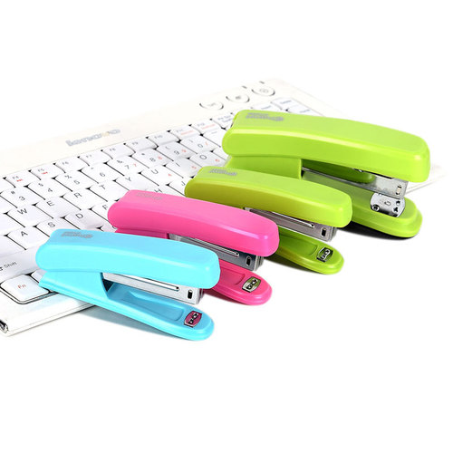 Chuangyi office supplies student stationery labor-saving mini stapler plastic portable handheld small stapler wholesale