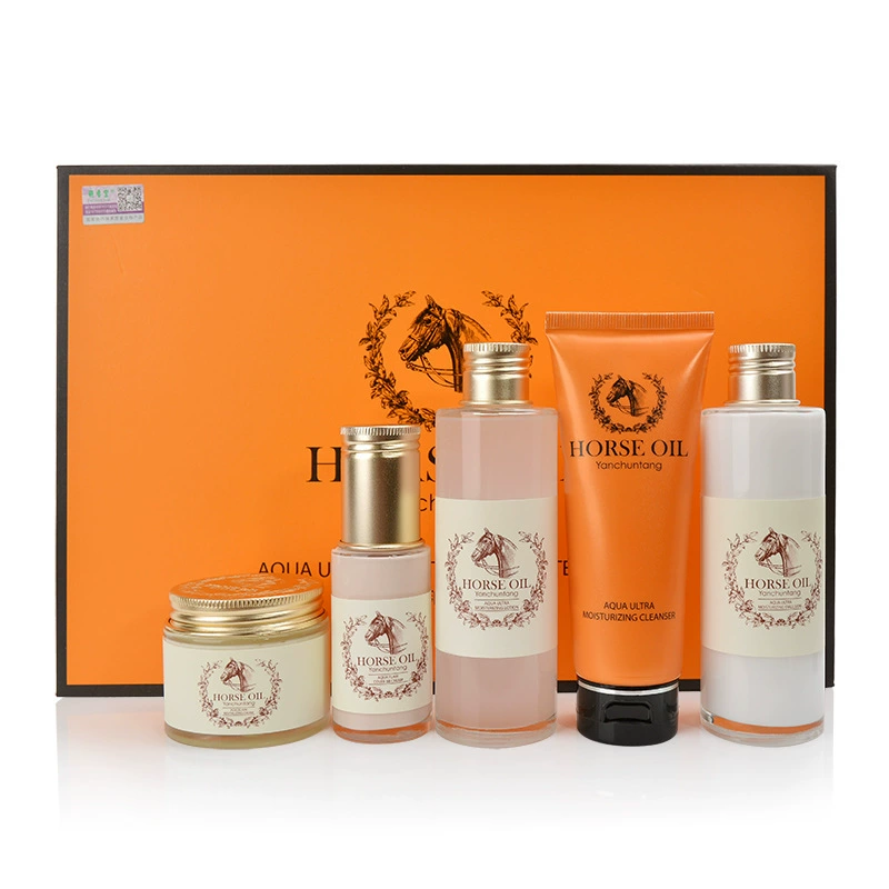 Костюм с конским маслом Средства по уходу за кожей лица Коагуляция воды Экстремальный увлажняющий набор из пяти предметов Косметика янчунтан оптом цельная доставка