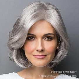 外贸欧美假发中老年人短卷发银灰色短发蓬松逼真中分假发套现货