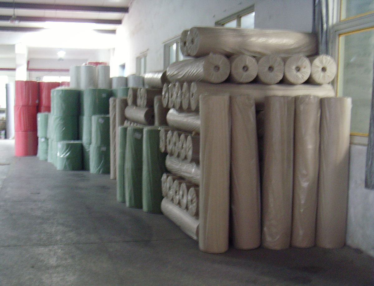 天台无纺布 圆点无纺布 汽车用品用无纺布 PP纺粘丙纶无纺布