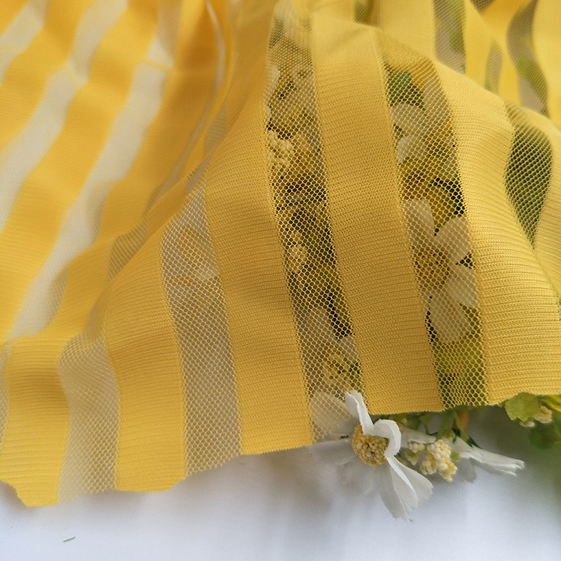 厂家直销 涤纶50D竖条防蚊窗纱网 桌布箱包面料 90gsm