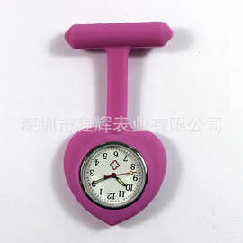 厂家批发多色硅胶爱心护士表创意款环保石英机芯防水别针护士表