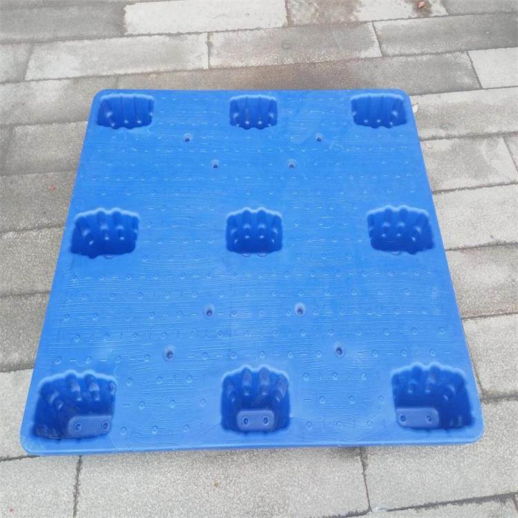 成都 1111摔不坏托盘耐撞击托盘 载重大塑料托吹塑托盘 物流适用