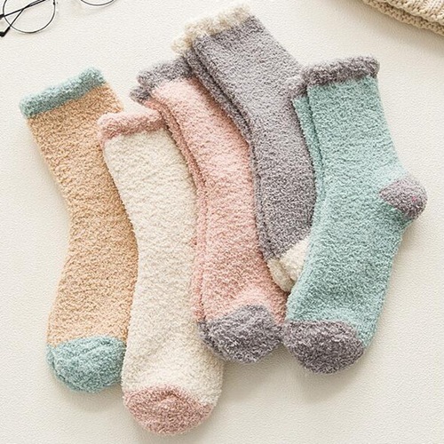 Warm coral velvet socks, non-shedding, women's thickened sleeping floor socks, mid-tube, half velvet socks, casual
