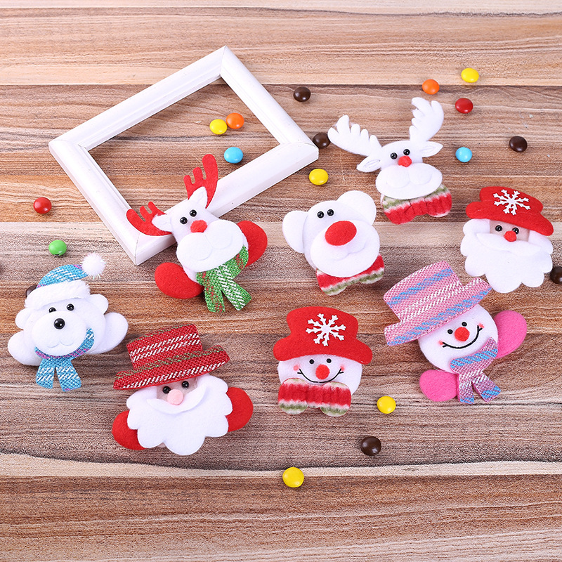 Christmas Decorations for Adults and Kidsren Holiday Party Supplies Led with Lights Creative Luminous Brooch for the Elderly in Stock Christmas Decorations for Adults and Kidsren Holiday Party Supplies Led with Lights Creative Luminous Brooch for the Elderly in Stock