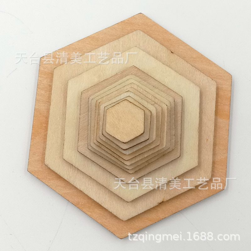 Pieza de madera decorativa hexagonal de tilo Pieza de botón de madera hexagonal en forma de borde