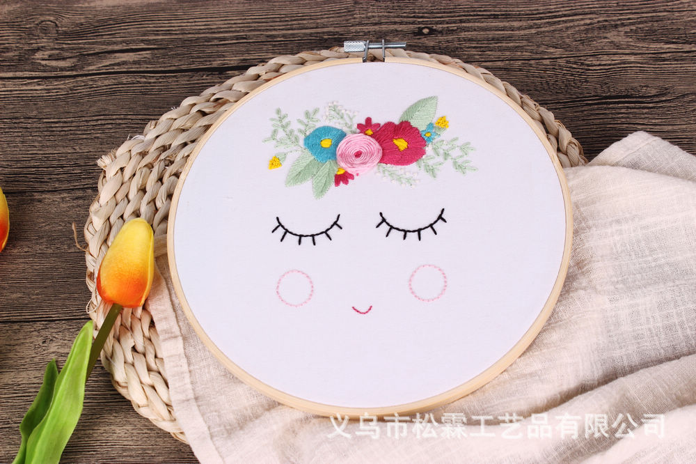 Directo de fábrica tela la historieta DIY novato Europeo bordado flores y plantas material del paquete kit costura traje carácter