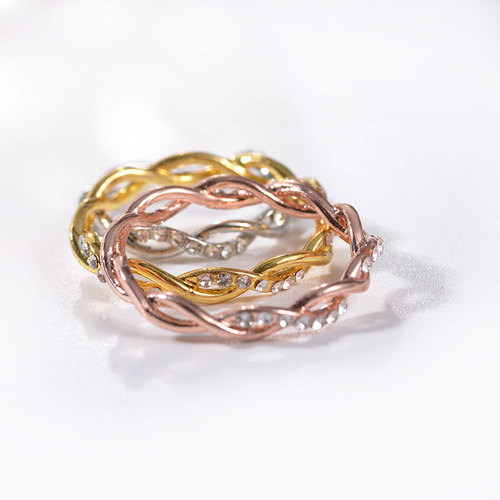 Cross-border hot selling diamond twist ring for women, fashionable diamond twisted geometric index finger ring ins internet celebrity ring