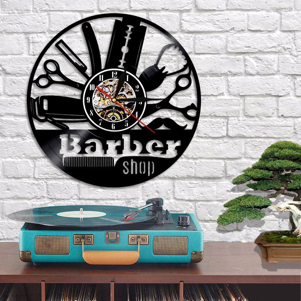 创意洗剪吹造型黑胶唱片挂钟 剪头发工具造型镂空挂钟壁钟