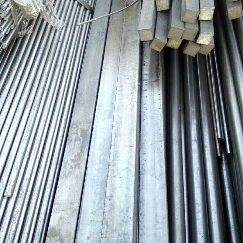 专业生产各种型号冷轧冷拔方钢表面光亮尺寸精度高
