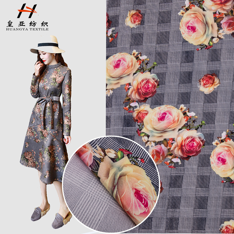 春夏现货数码印花格子经编麂皮绒面料 仿皮绒印花风衣连衣裙布料
