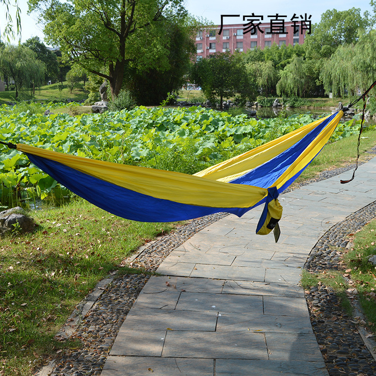 Outdoor Camping and Leisure Supplies Nylon Hammock Large Parachute Fabric Hammock Swing Single and Double Hammock