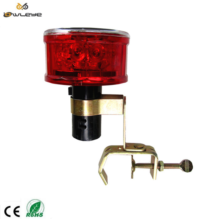 太阳能旋转灯，警示闪烁灯用于道路抢修或者施工，LED路障灯