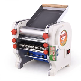 家用面条机;肉品加工设备;手动榨汁器