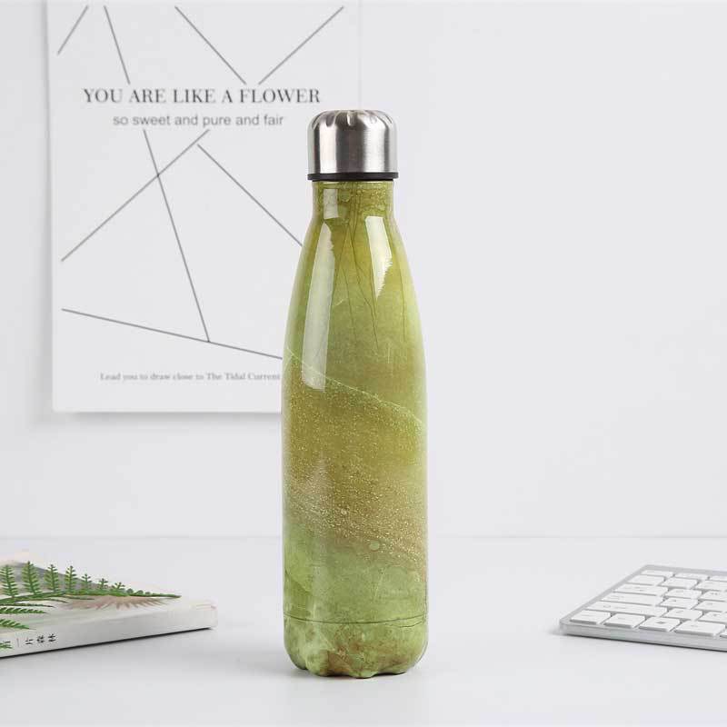 Venta al por mayor de la fábrica de acero inoxidable botella de Coca-Cola deportes termo taza de doble capa de aislamiento térmico de moda de regalo de publicidad Copa puesto de suministro