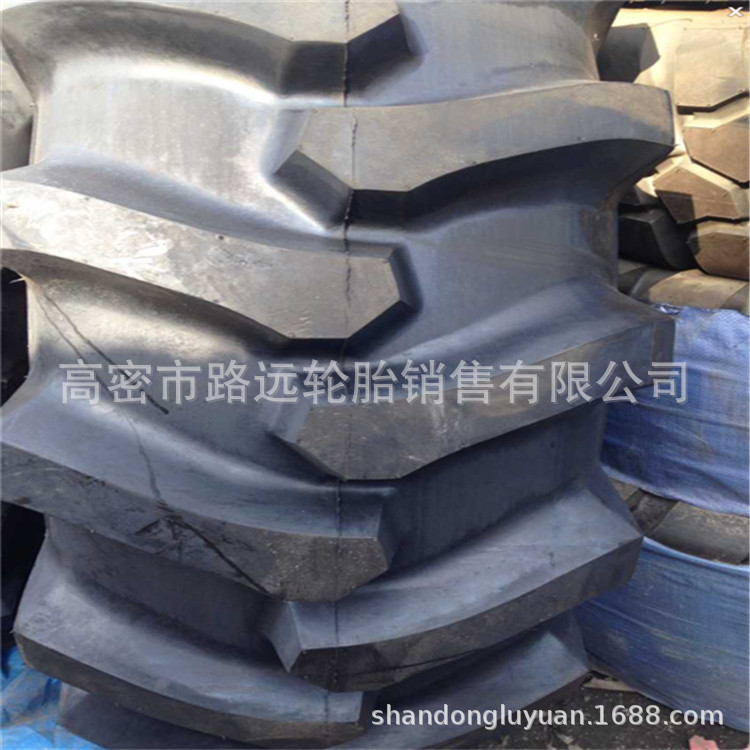 15-24 人字农用轮胎 15-24 联合收割机轮胎 11.2/12.4-24