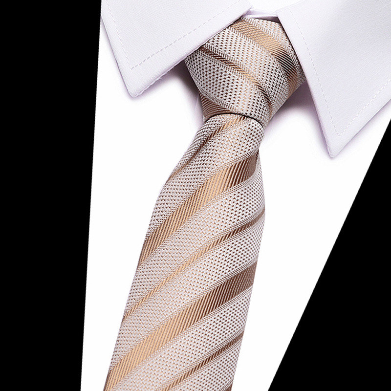 High-end golden tie