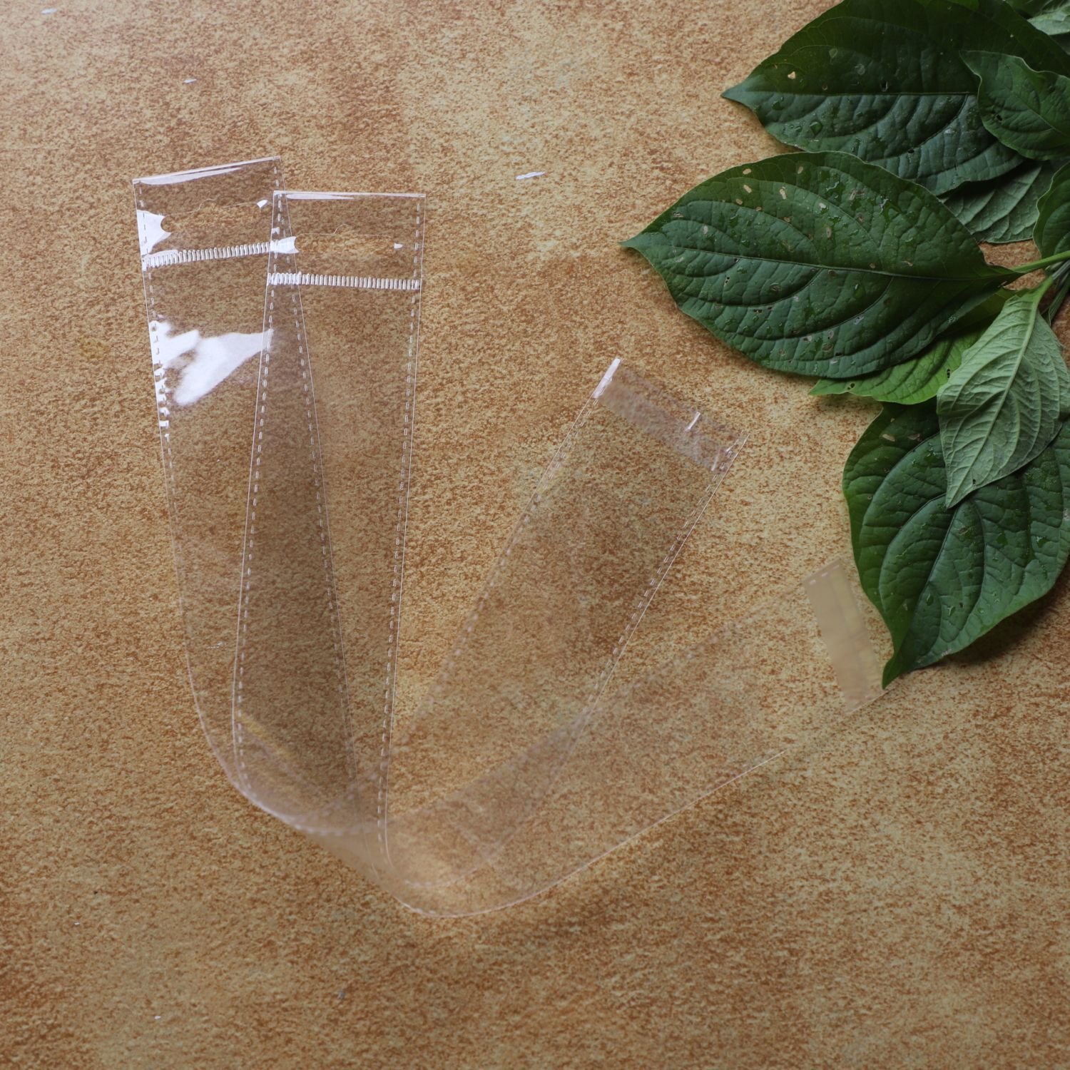 批发欧洲标透明OPP飞机孔自封袋现货长条带卡头木尺直尺吊卡袋