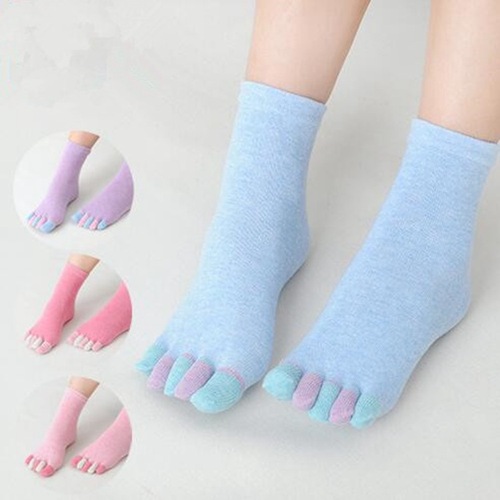 Wholesale women's cotton toe socks, autumn and winter candy color mid-calf socks, toe socks, Korean split toe socks