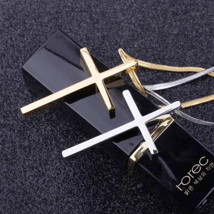 Europe and the United States cross-border new stainless steel cross men's necklace titanium steel chain jewelry explosive couple pendant