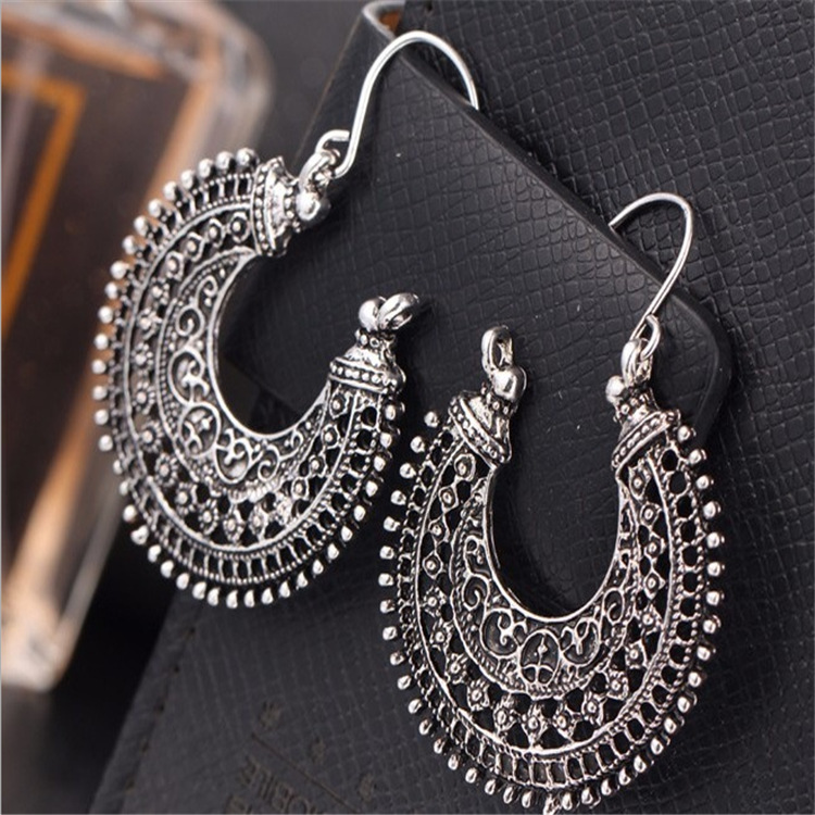 A8626 nuevos pendientes para las mujeres al por mayor moda europea y americana retro grandes pendientes AliExpress amazon al por mayor