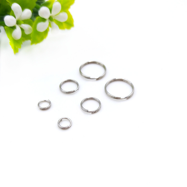 En stock anillo de caballo de acero inoxidable doble anillo accesorios clave Acero inoxidable pequeño tamaño llavero al por mayor