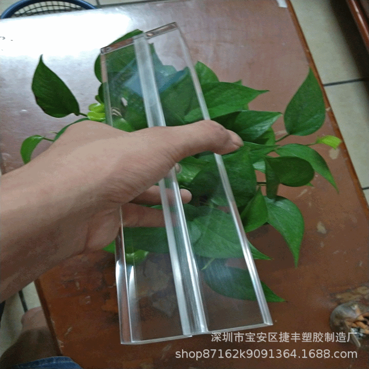 PC板雕刻机折弯聚碳酸酯耐力板pc透明板耐力板加工3mm扩散板