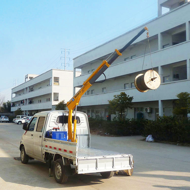 1吨小吊机 24V车载小吊机 1吨轻卡货车吊机价格