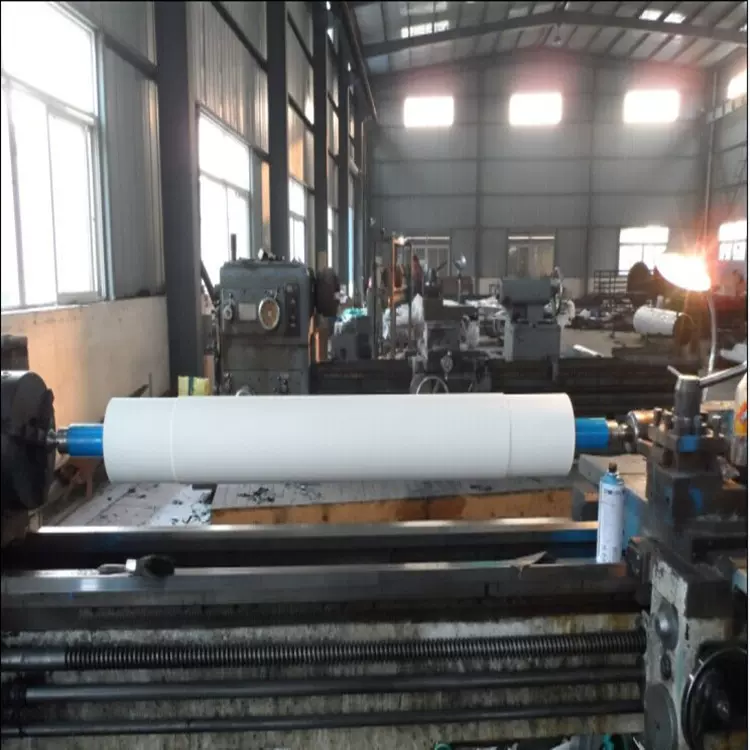 厂家供应耐高温硅胶辊机械配件胶辊厂家覆膜胶辊欢迎来图来样制造