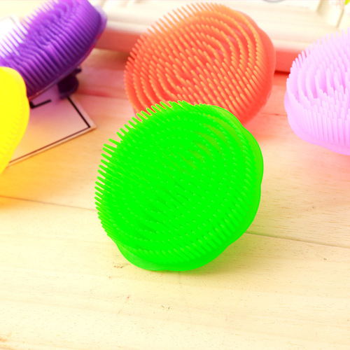 Soft shampoo brush massage shampoo brush shampoo comb hair salon home soft plastic plastic hair care supplies one yuan