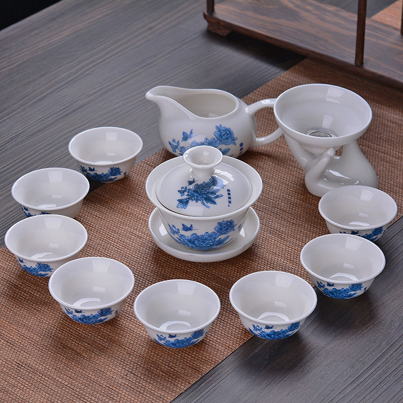 Blue and White Ceramic Kung Fu Tea Set Gift Manufacturer White Porcelain Tea Set Complete Set Wholesale Can Be Customized with Logo Gift Box