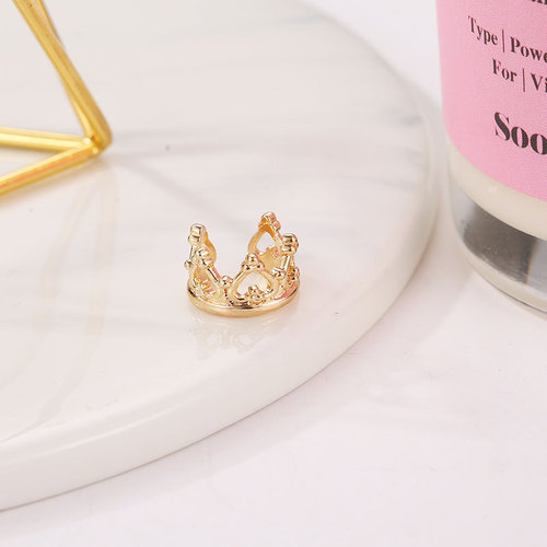Korean style non-pierced women's ear jewelry crown U-shaped ear sandwich heart-shaped hollow retro earrings simple ear buckle wholesale