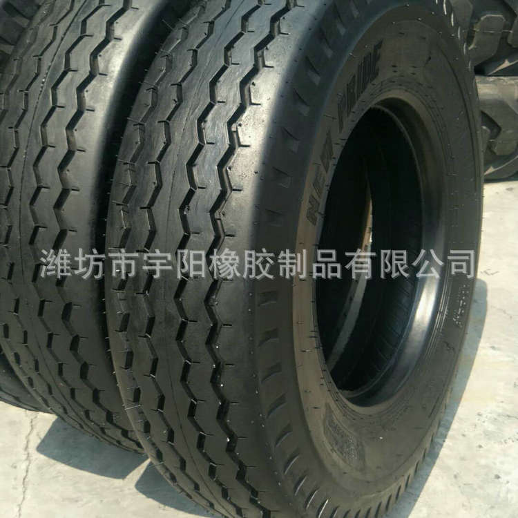 11-22.5 真空汽车轮胎 拖车轮胎 顺花纹