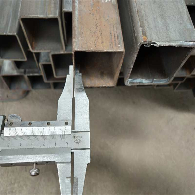 冷拔直角无缝方矩钢管  大口径200毫米不锈钢方管