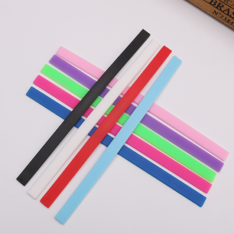 Factory wholesale silicone jewelry strip multi-color bracelet jewelry accessories dustproof and waterproof wrist strap 10x 3 10x2