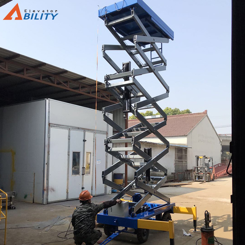 四轮电动剪叉式移动液压升降机 18米高空作业剪叉式移动升降机