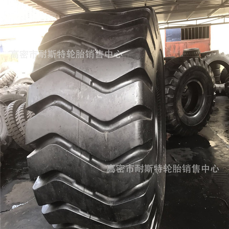 供应异型工程轮胎16/70-24装载机自卸车轮胎