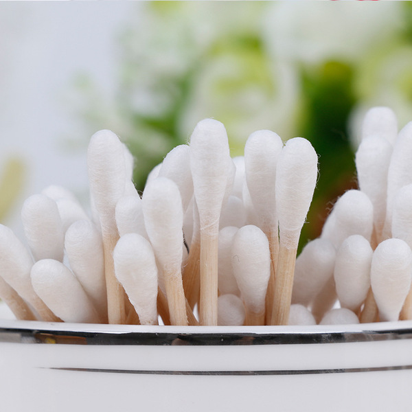 Disposable cotton swabs