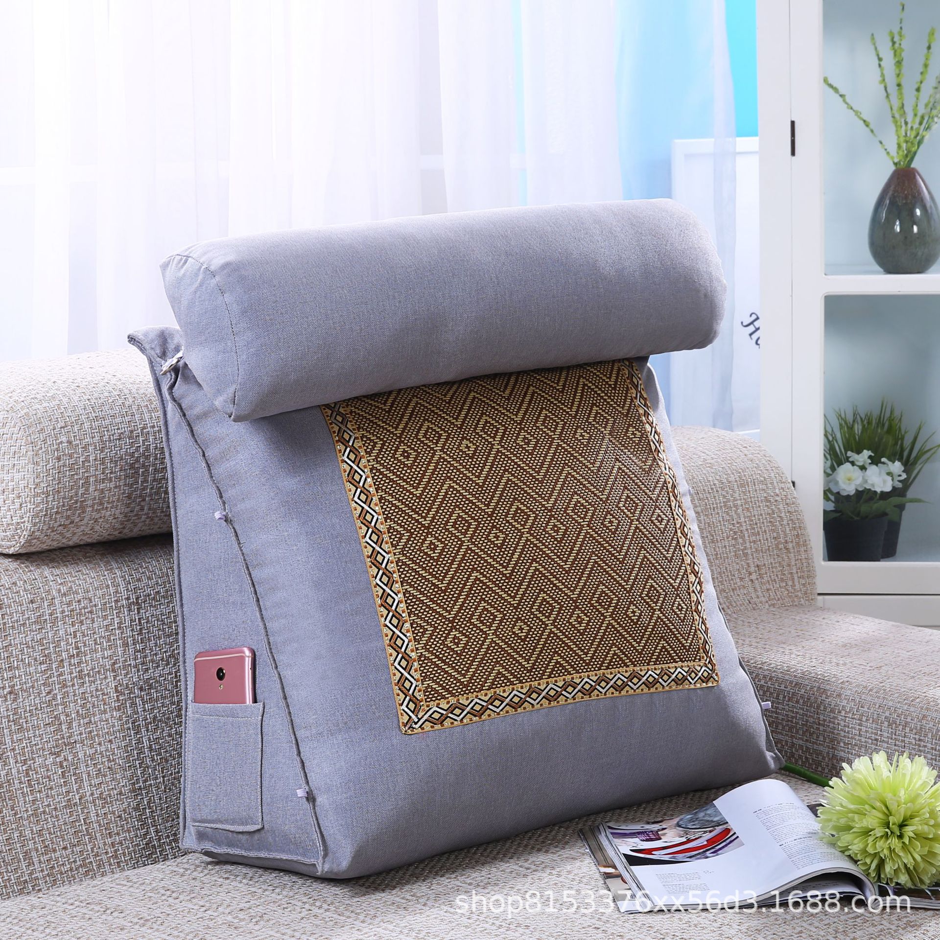 The bedside single cushion cushion summer sofa back triangle leaning office chair to protect the back of the back and back of the back of the back