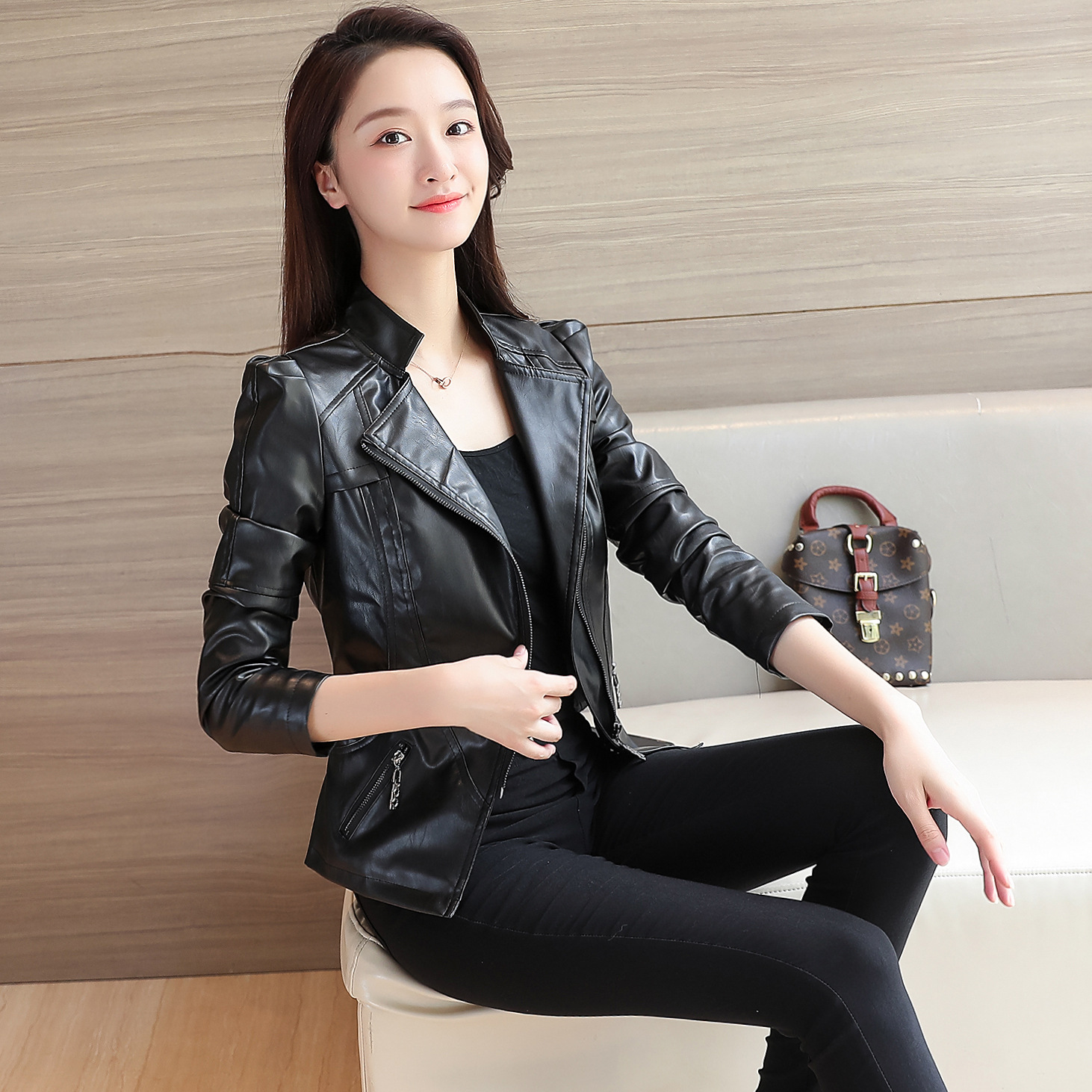 Autumn fitted polyurethane jacket