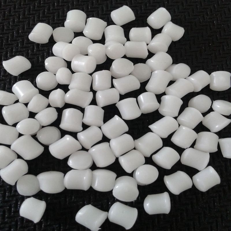 瓷白色PVC玩具料/PVC45P食品级 欧盟环保聚氯乙烯原料常年供应