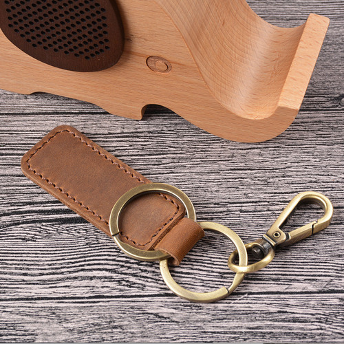 Creative gifts handmade leather goods genuine leather cowhide retro keychain car couple keychain wholesale