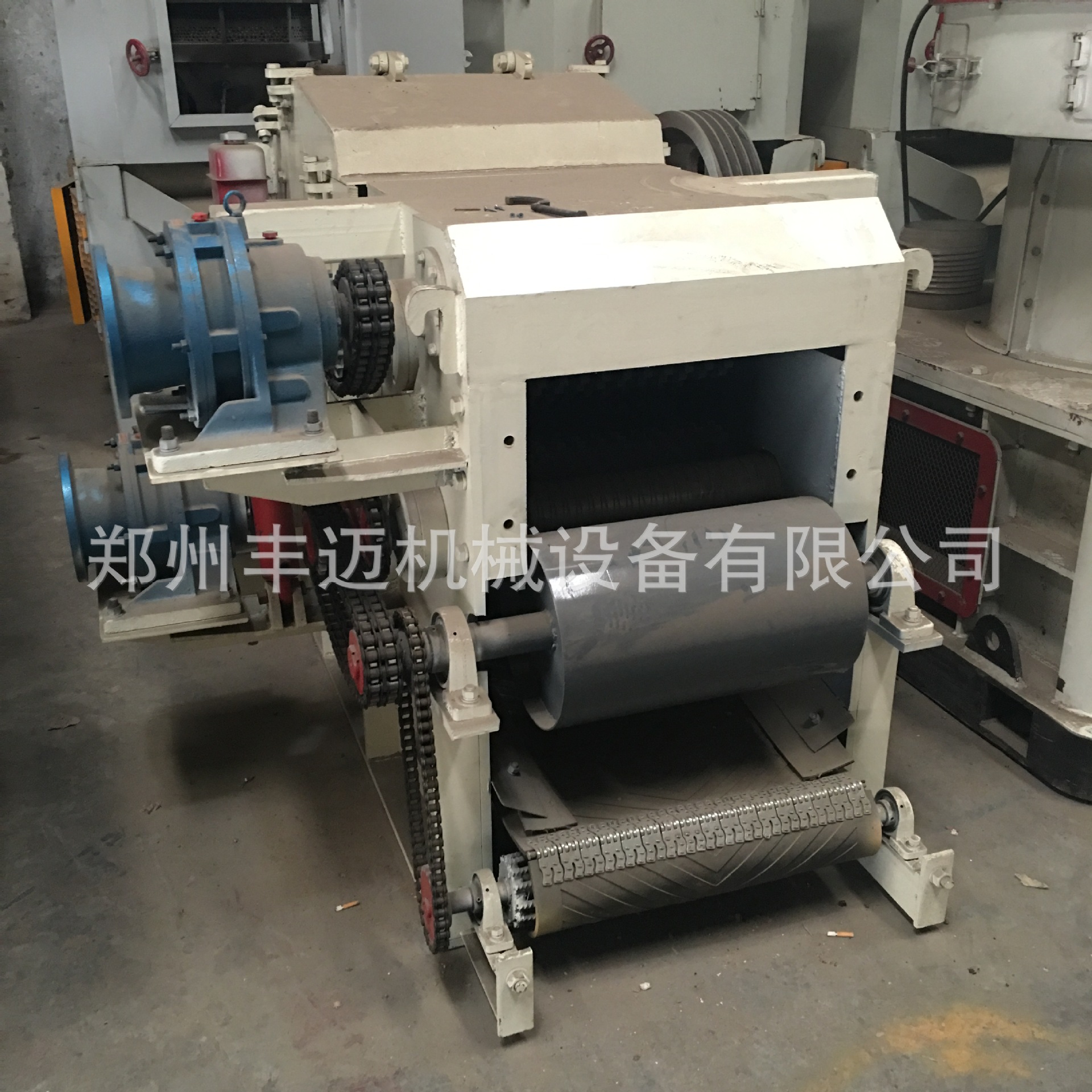 216新型木屑机视频 鼓式果壳木材削片机 大型木材削片机供货