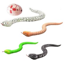 跨境整蛊玩具动物遥控电动蛇  新奇特红外线遥控玩具蛇模型逗猫狗