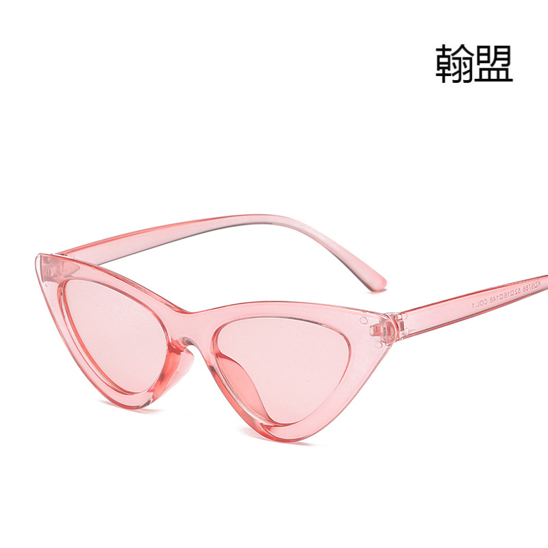 Powder frame powder flakes