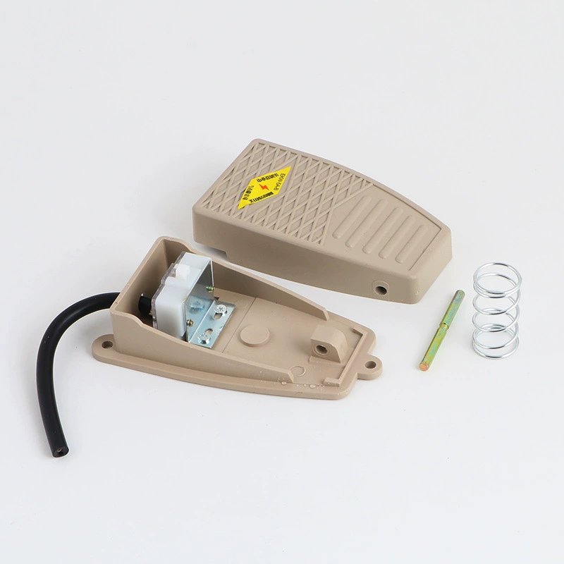 Foot switch Step switching pedal switch EKW-5A/B self-reset plastic shell tape line 10cm